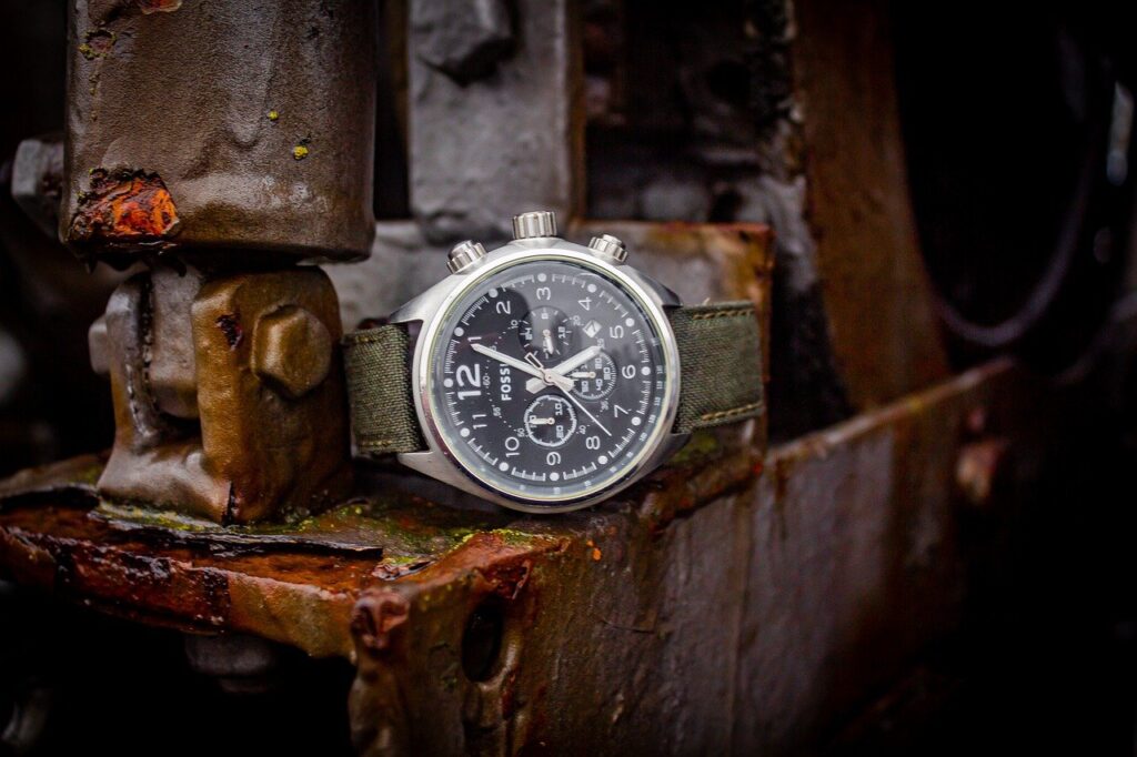 The Latest Nixie Watch with a Vintage Touch