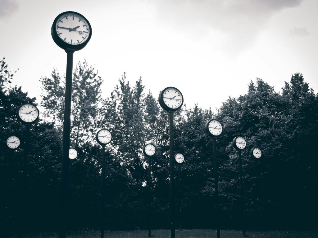 The Mysteries of the Divergence Meter Clock